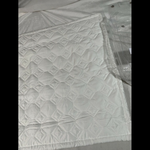 NEW Hotel Collection Alabastar Quilted (1) Standard Sham‎ Pillow - Picture 5 of 12